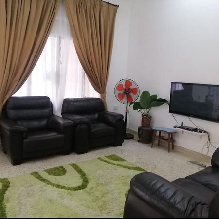 Che Na Homestay Pontian Pontian Kecil Exterior photo